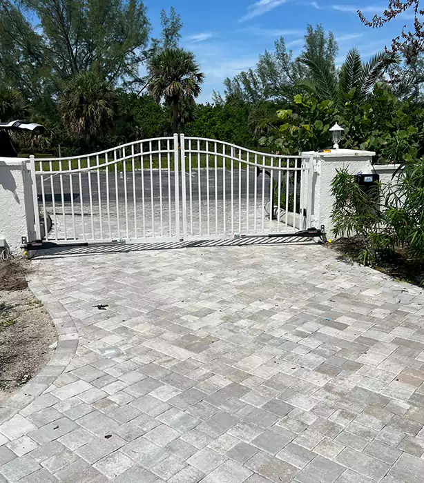 Chain Link Gate Repair Weston